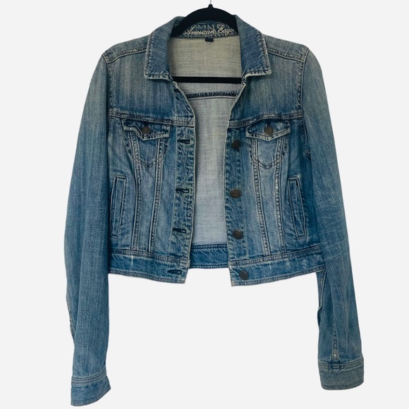 American Eagle Outfitters Jackets & Blazers - American Eagle Womens Cropped Denim Jacket, size Small